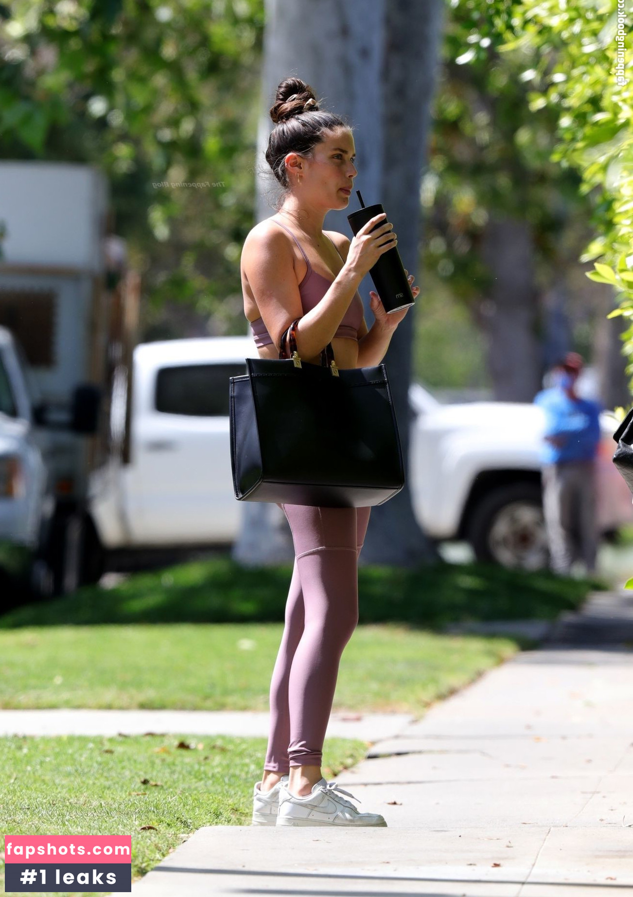 Sara Sampaio gallery photo #993