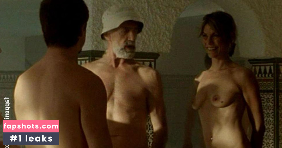 Sara Stockbridge gallery photo #16