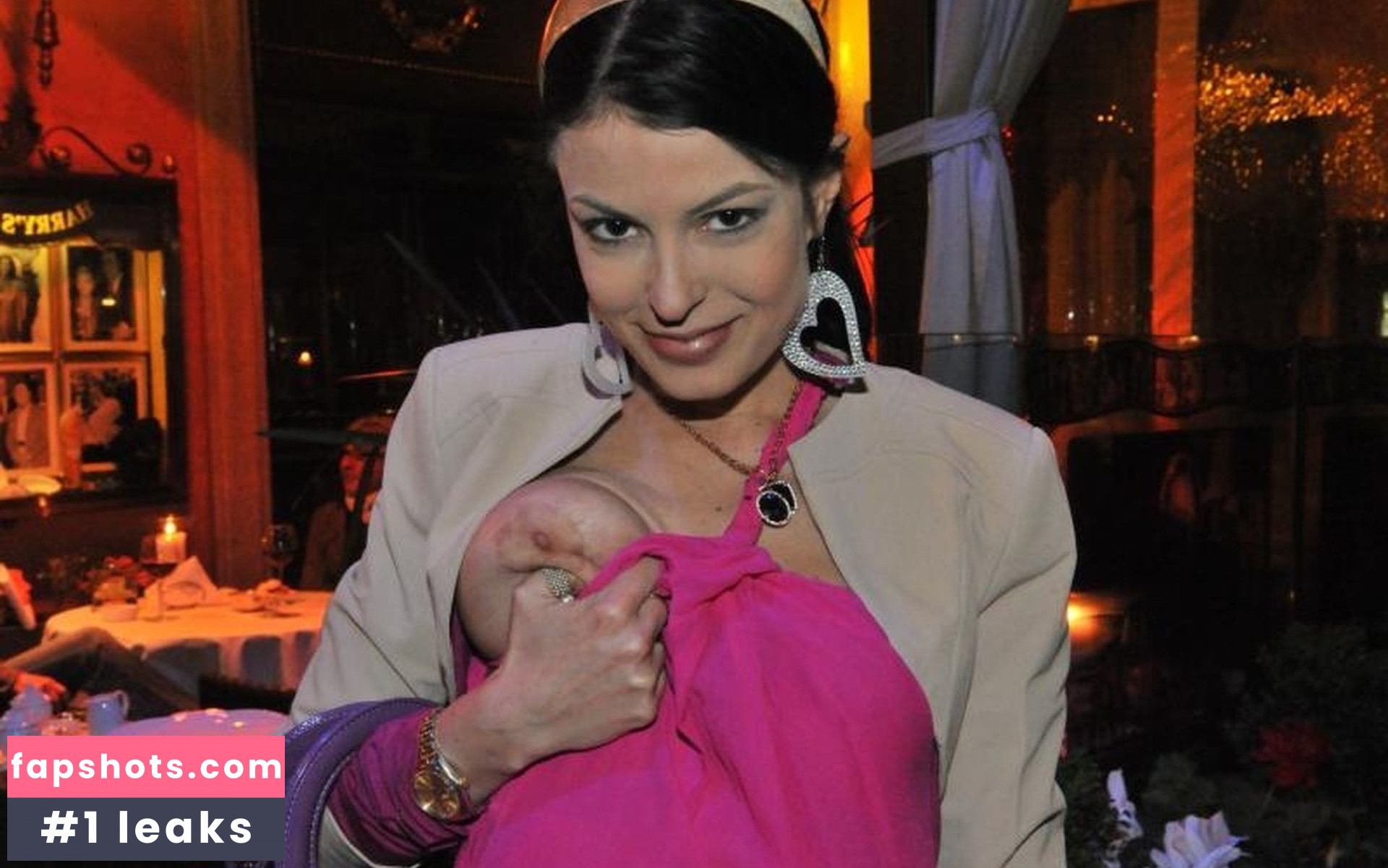 Sara Tommasi gallery photo #71