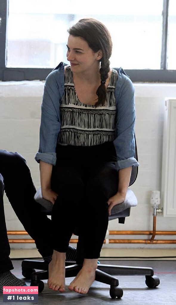 Sara Vickers gallery photo #4