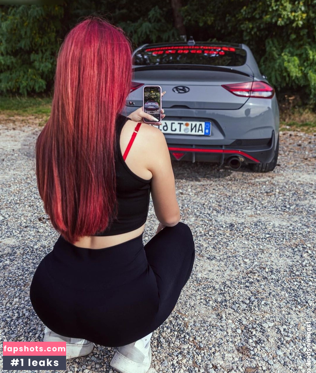 saraaah._16 nude babe gallery