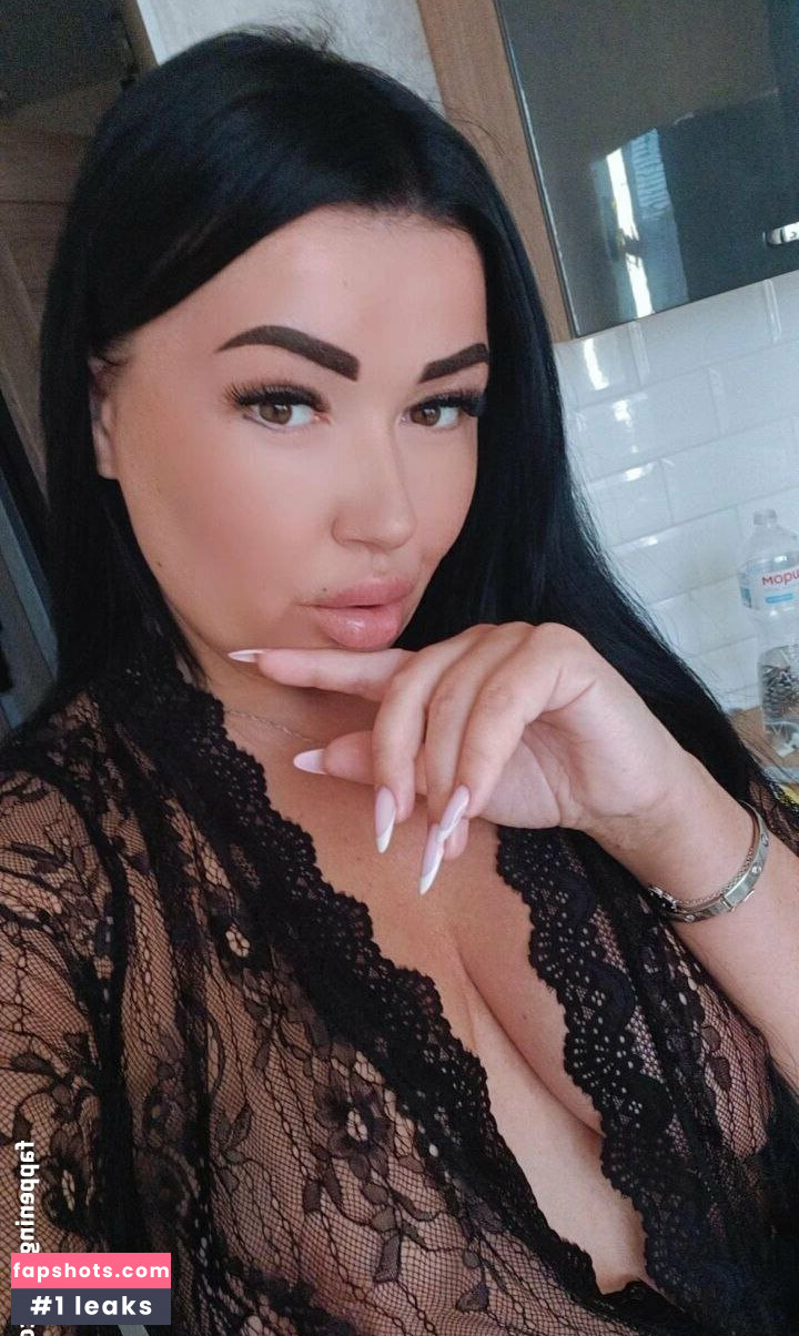 sarabig gallery photo #3