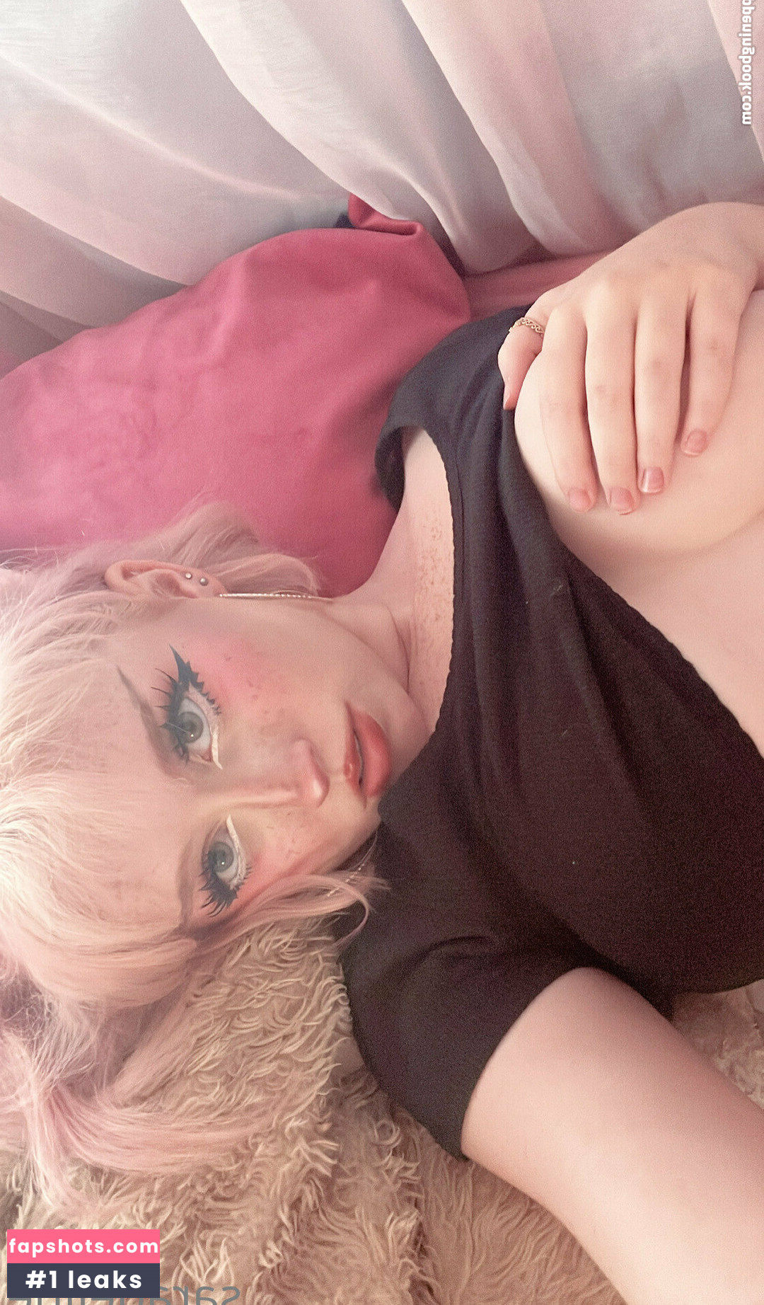 saradeline gallery photo #27