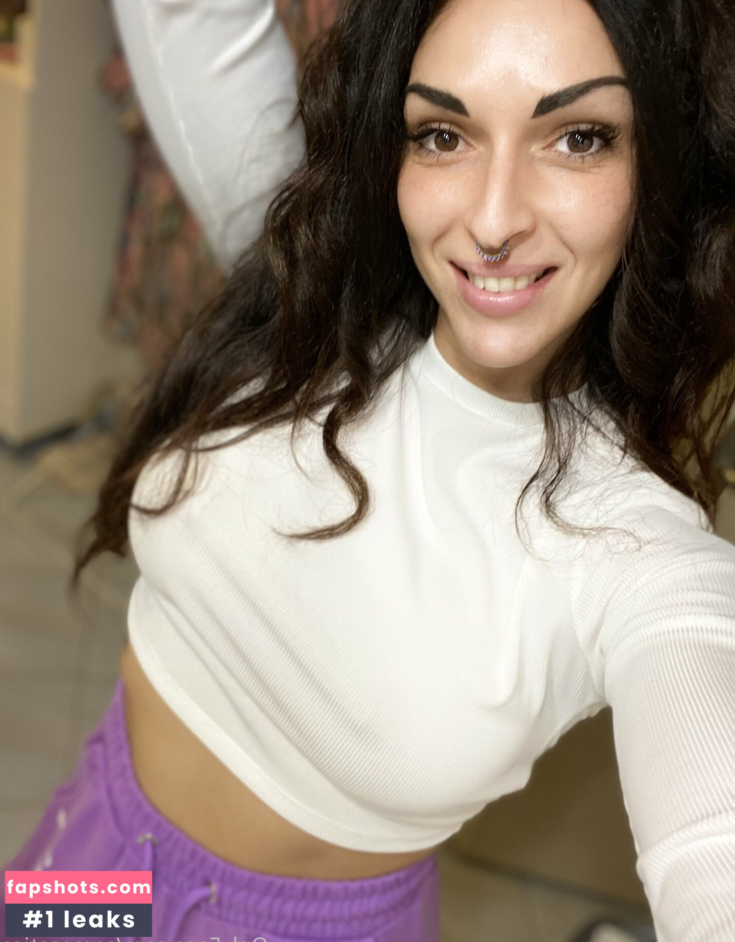 saraesotica gallery photo #14