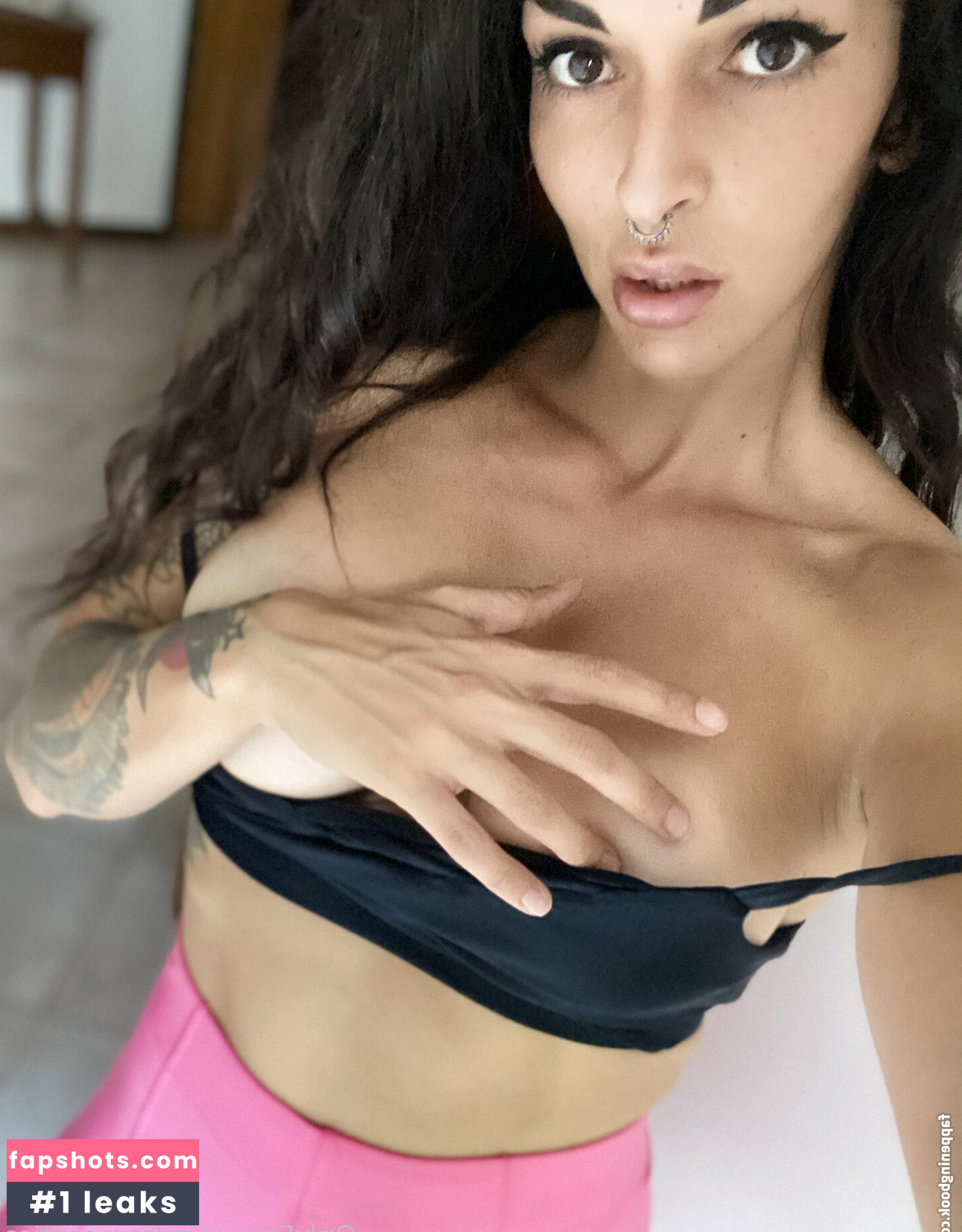 saraesotica gallery photo #6