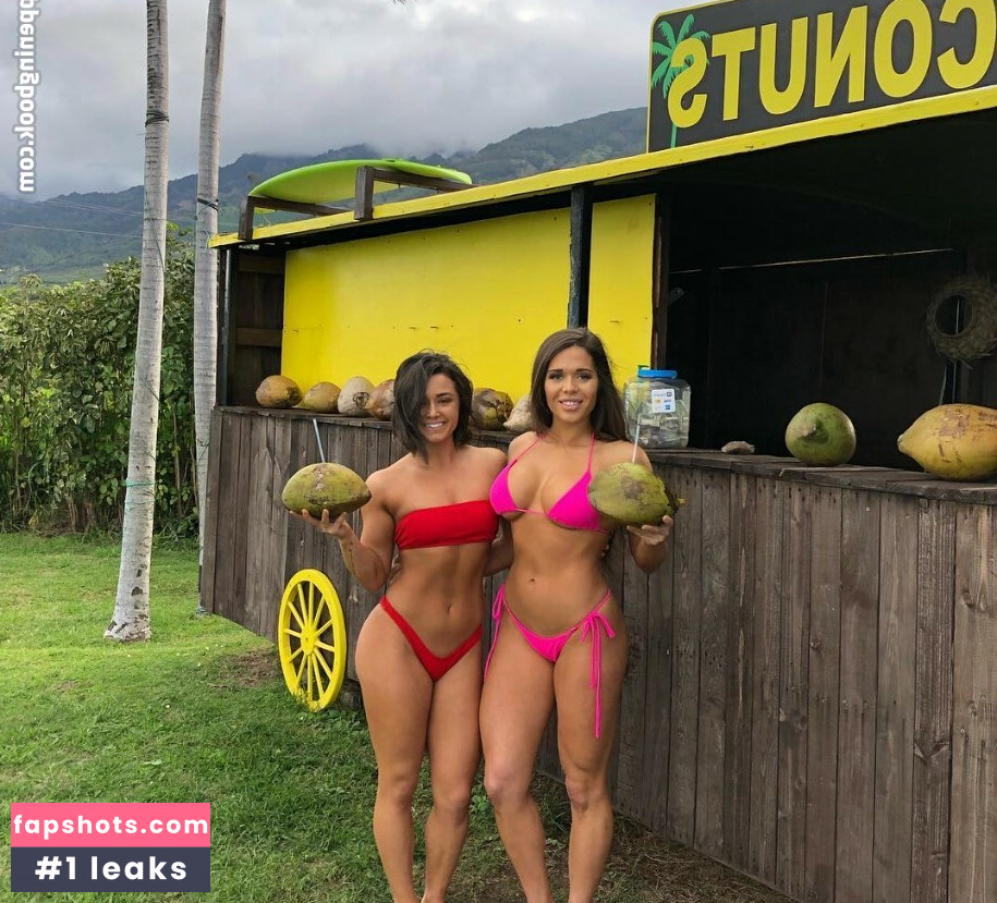 Sarah Ackman nude babe gallery