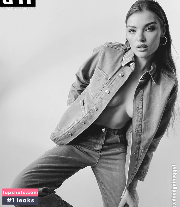 Sarah Almoril gallery photo #24