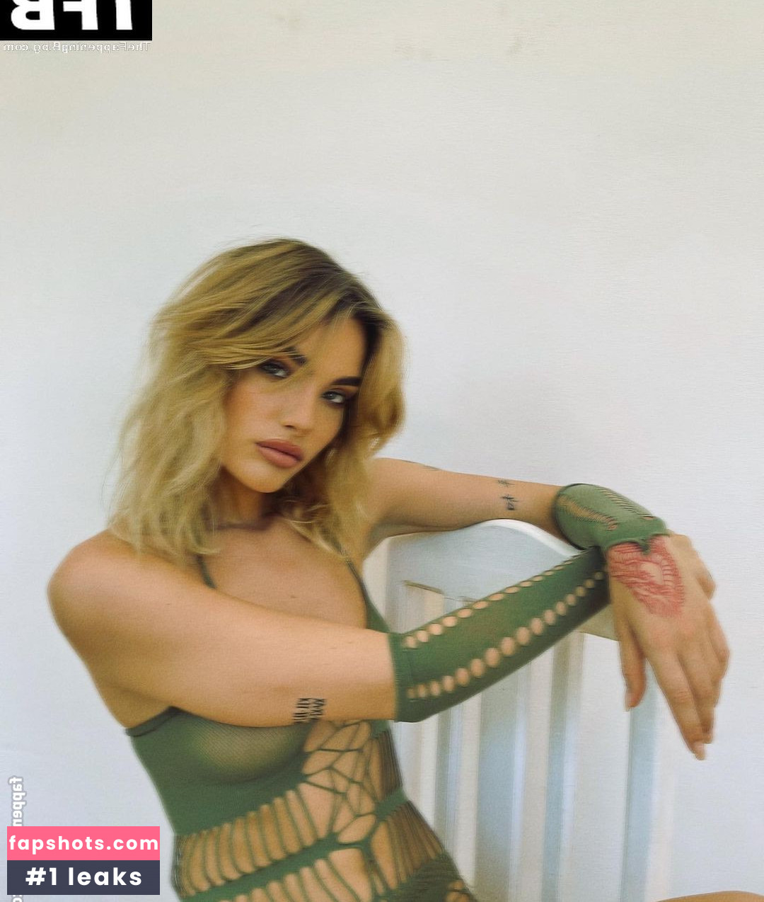 Sarah Almoril gallery photo #8