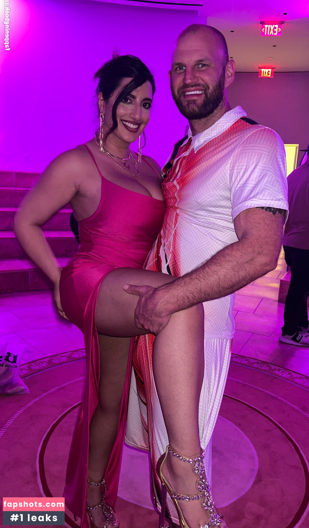 Sarah Arabic Nude Leaks OnlyFans Photos #309 - LeakJerk