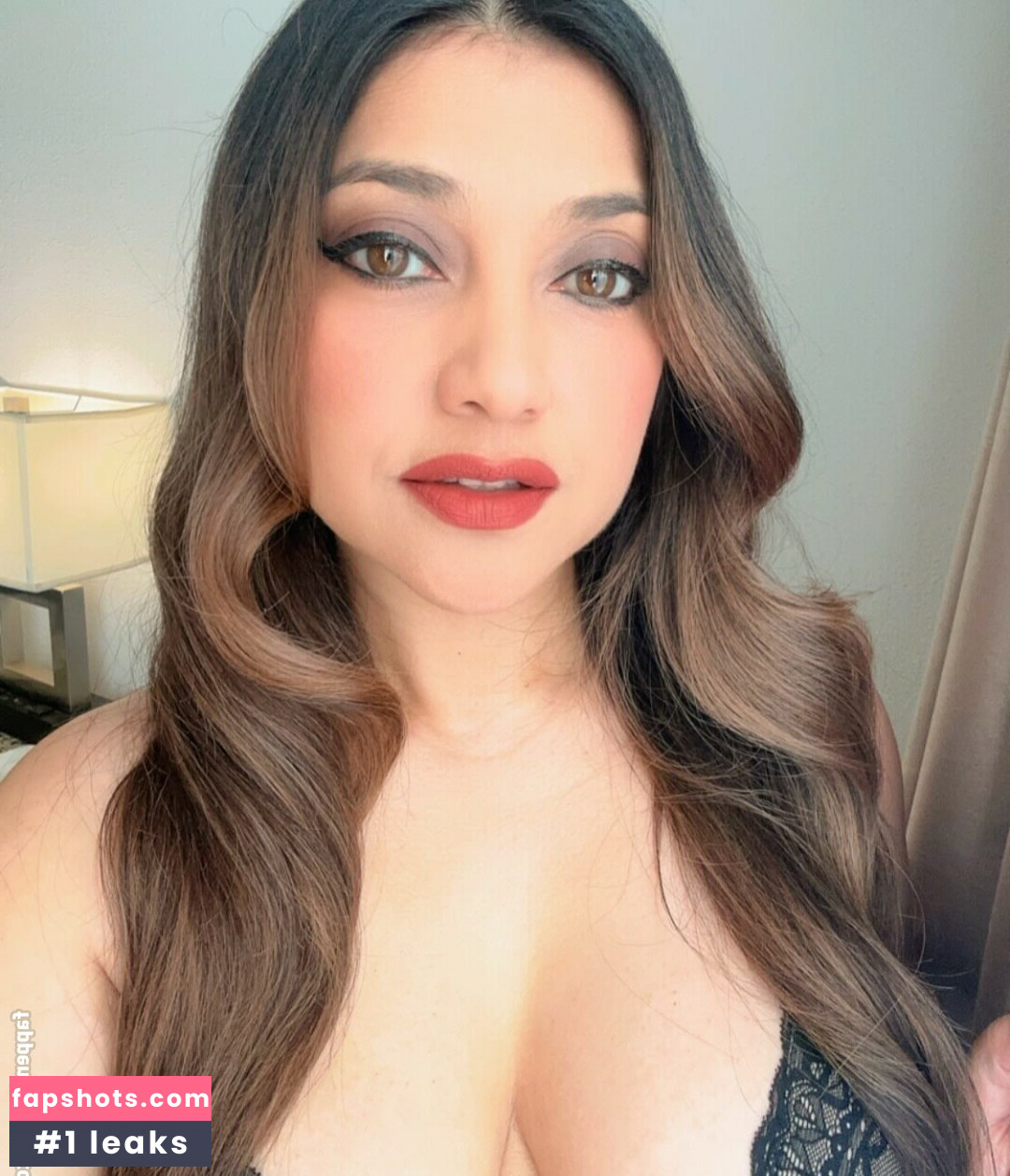 Sarah Azhari nude babe gallery