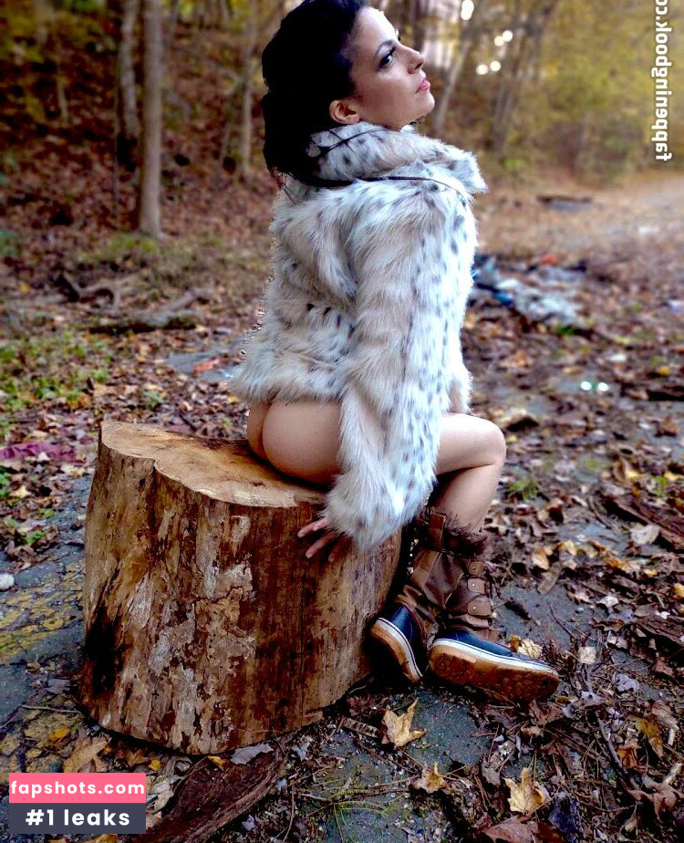 Sarah Bear gallery photo #3