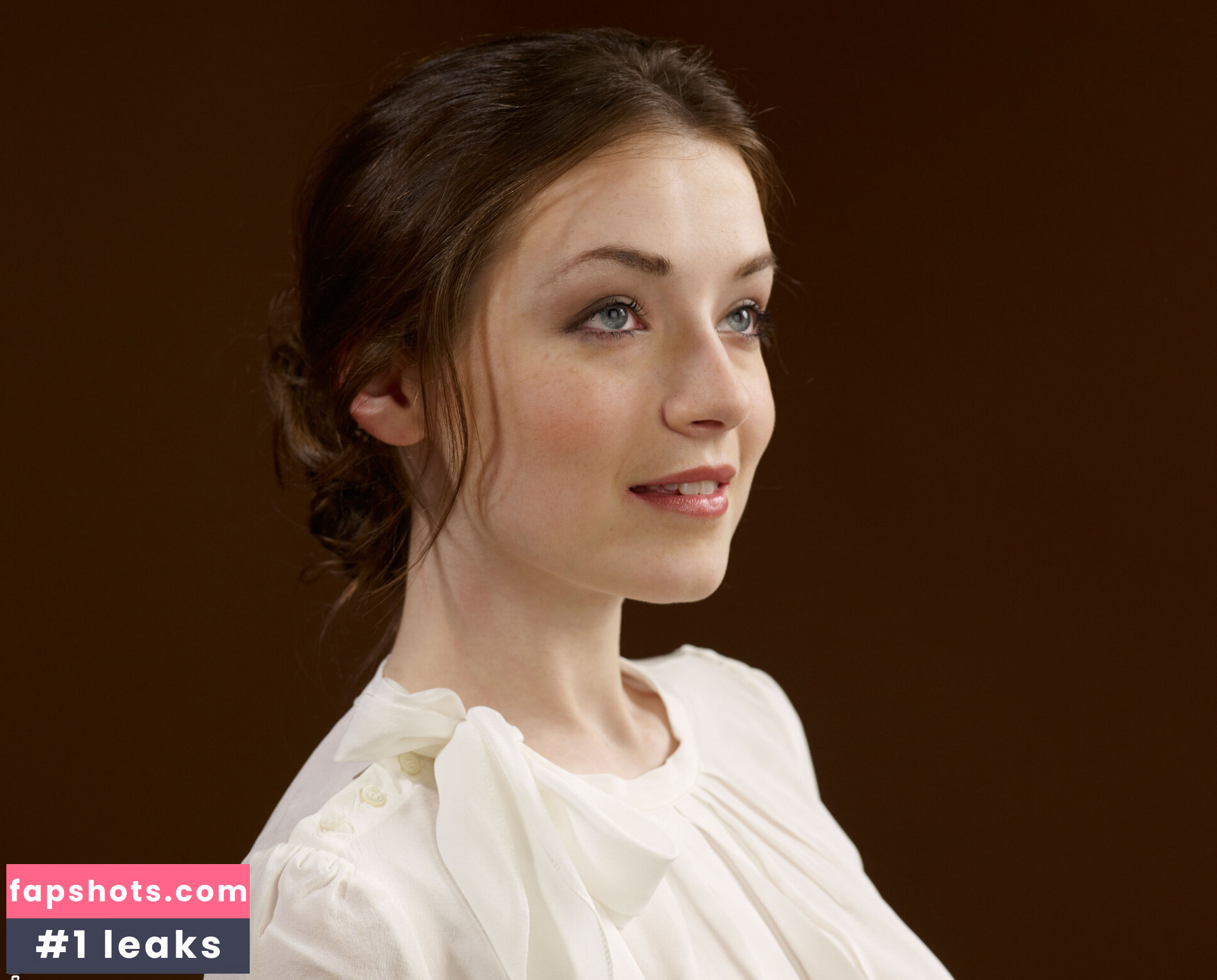 Sarah Bolger gallery photo #19