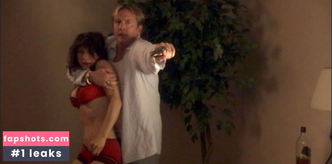 Sarah Brown gallery photo #36