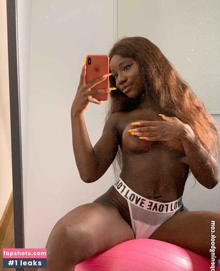 Sarah Brown gallery photo #9