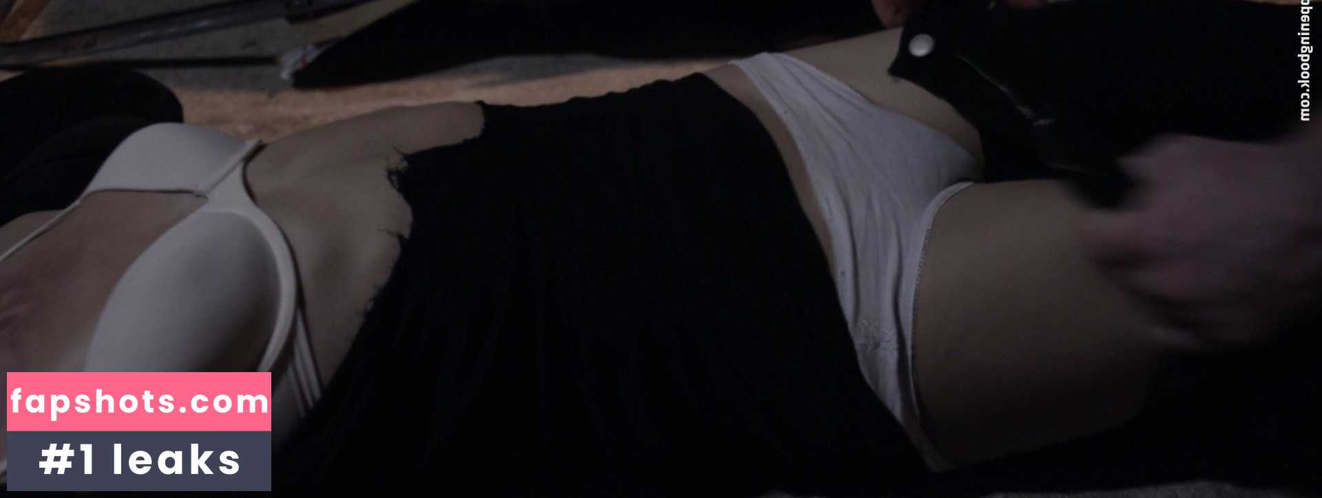 Sarah Butler Nude Leaks OnlyFans Photos #7 - LeakJerk