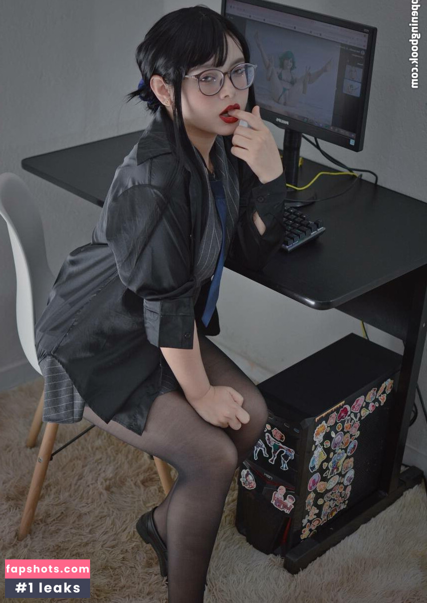 Sarah Carvalho gallery photo #15