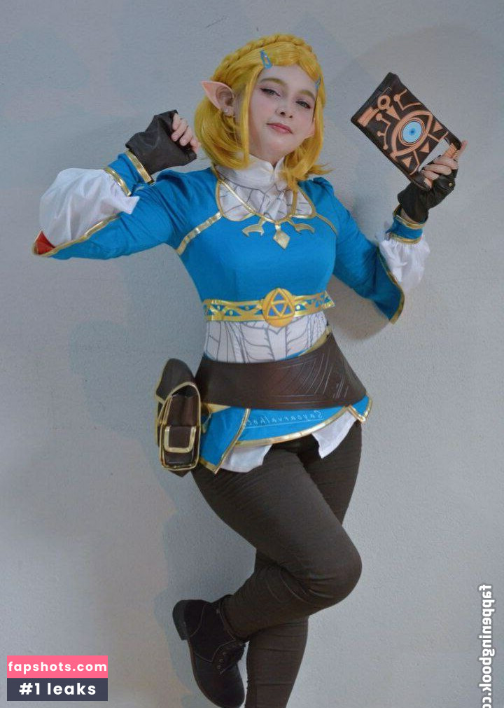 Sarah Carvalho gallery photo #76