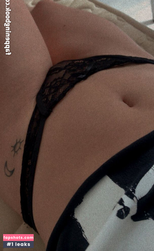 Sarah Castelani gallery photo #9