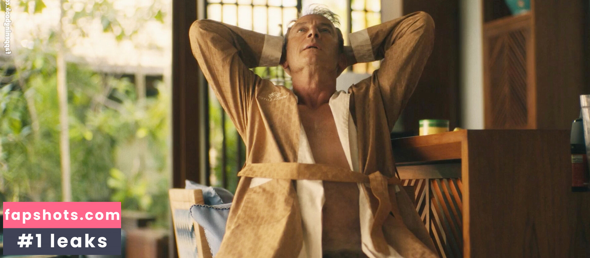 Sarah Catherine Hook gallery photo #7