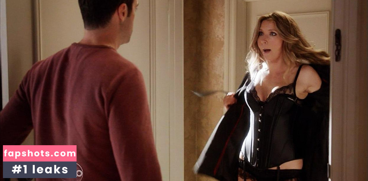 Sarah Chalke gallery photo #127