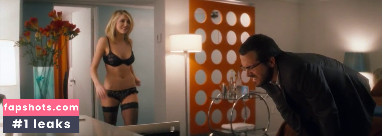 Sarah Chalke gallery photo #141