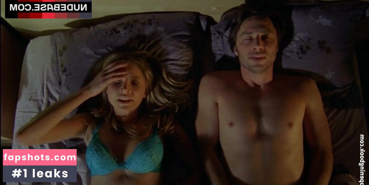 Sarah Chalke gallery photo #29