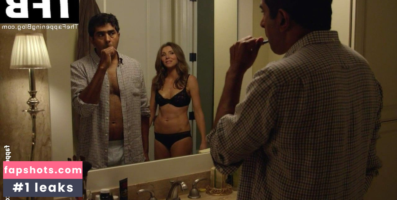 Sarah Chalke gallery photo #80