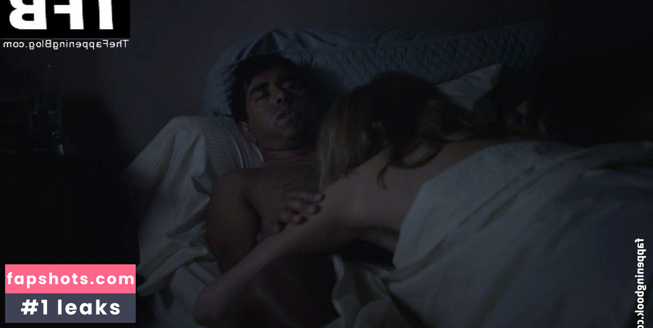 Sarah Chalke gallery photo #81