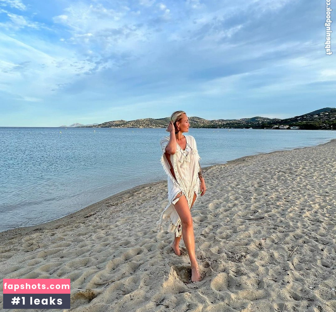 Sarah Connor Nude Leaks OnlyFans Photos #119 - LeakJerk