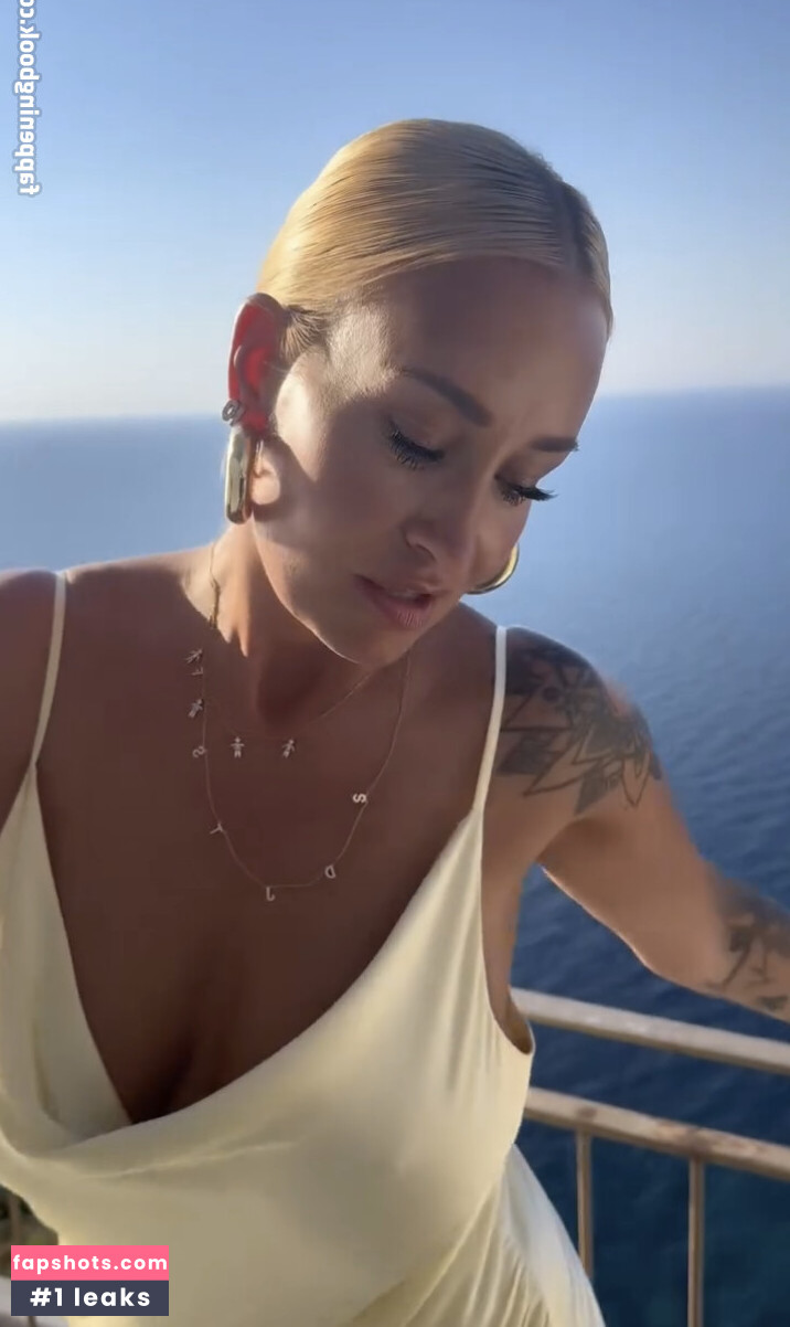 Sarah Connor Nude Leaks OnlyFans Photos #3 - LeakJerk