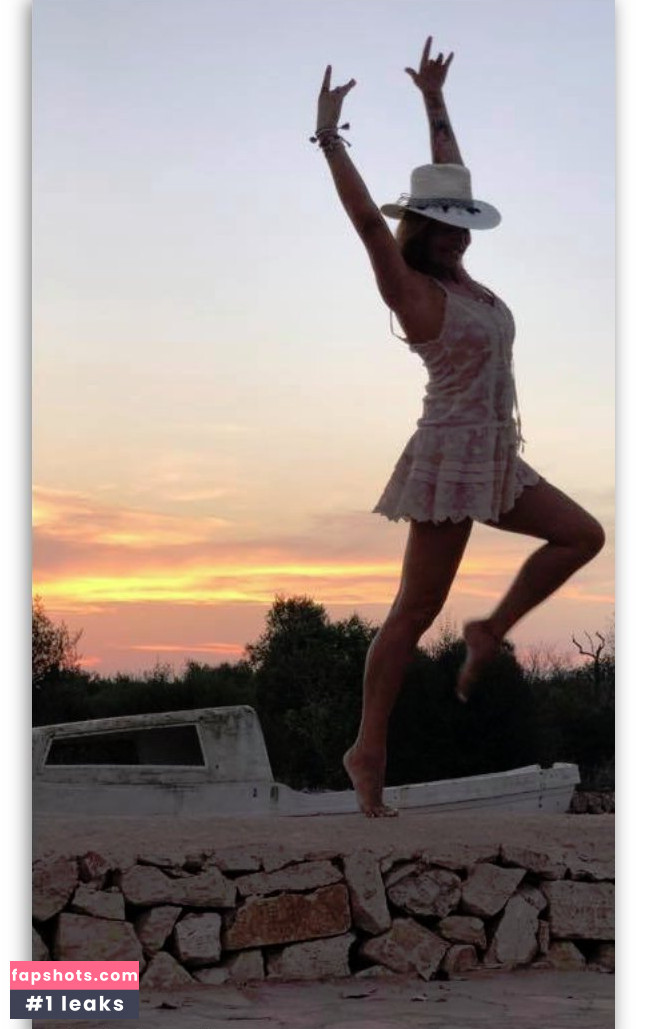 Sarah Connor Nude Leaks OnlyFans Photos #650 - LeakJerk