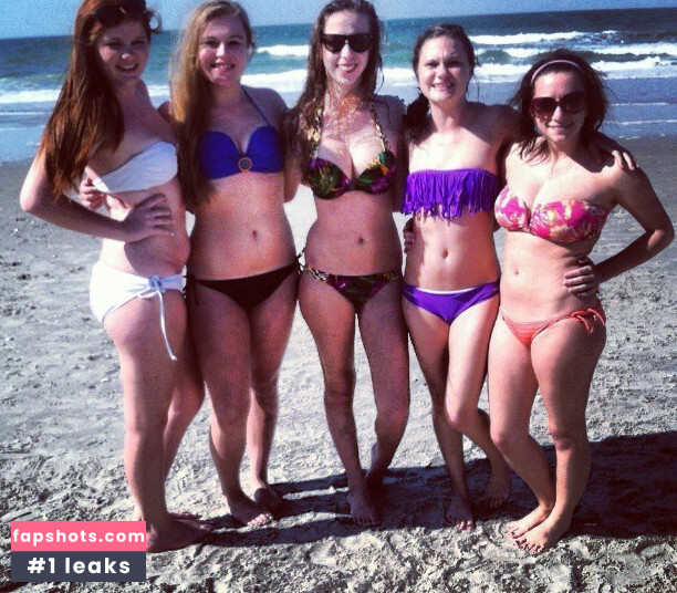 Sarah H gallery photo #2