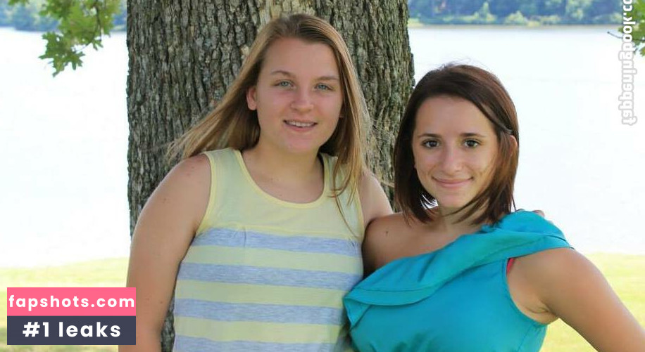 Sarah H gallery photo #25