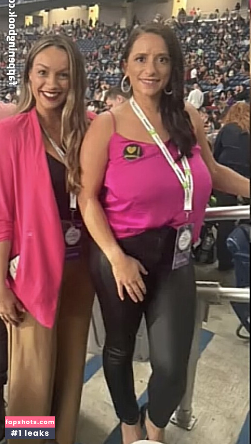 Sarah H gallery photo #28