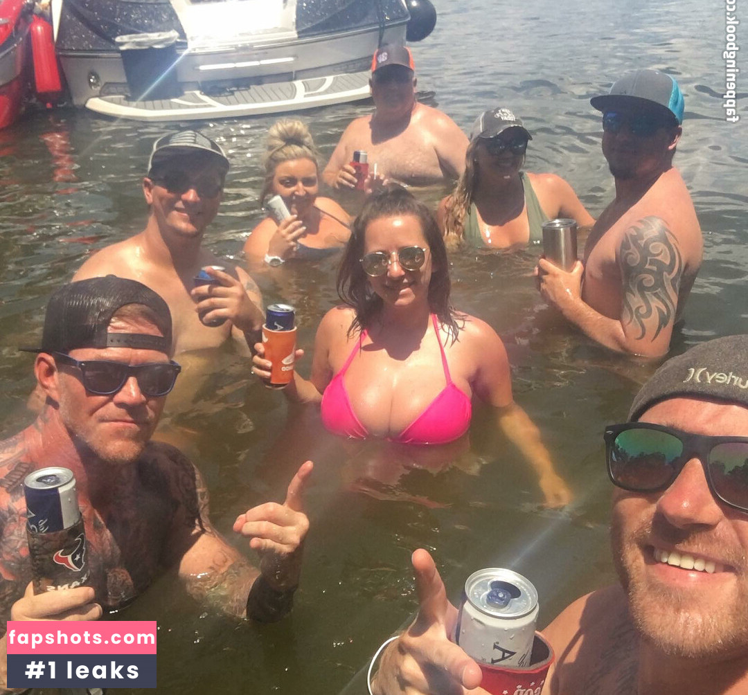 Sarah H gallery photo #4