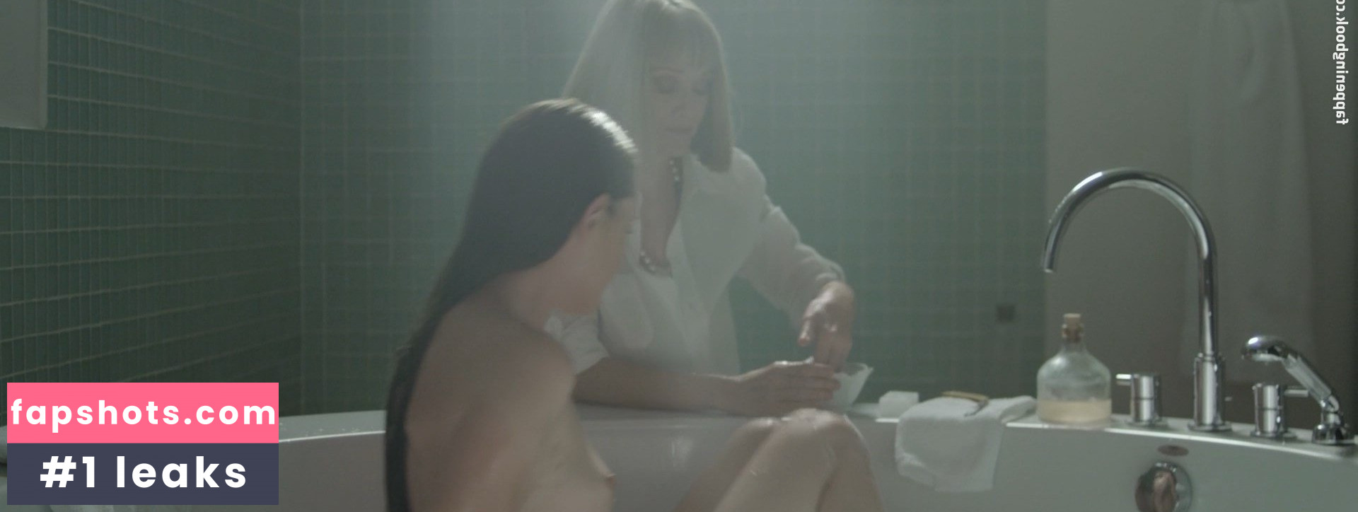 Sarah Hagan gallery photo #2