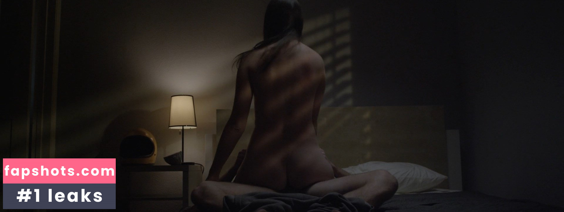 Sarah Hagan gallery photo #4