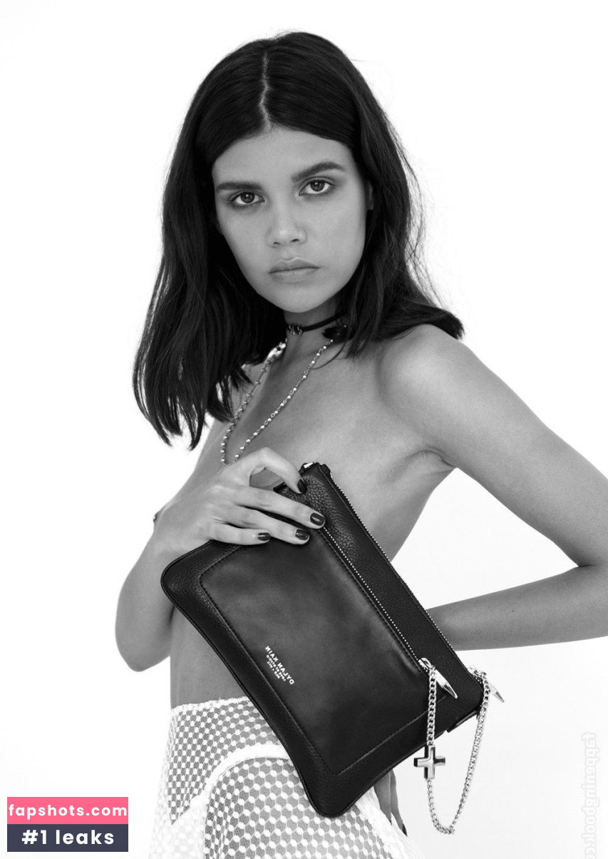 Sarah Halpin gallery photo #16