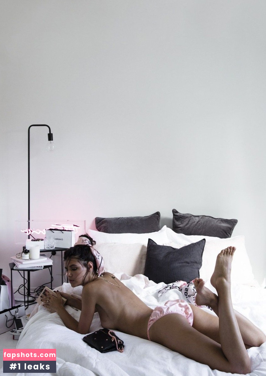 Sarah Halpin gallery photo #3