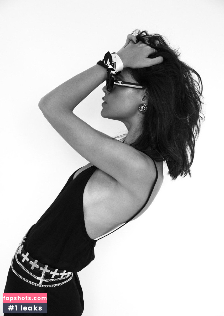 Sarah Halpin gallery photo #7