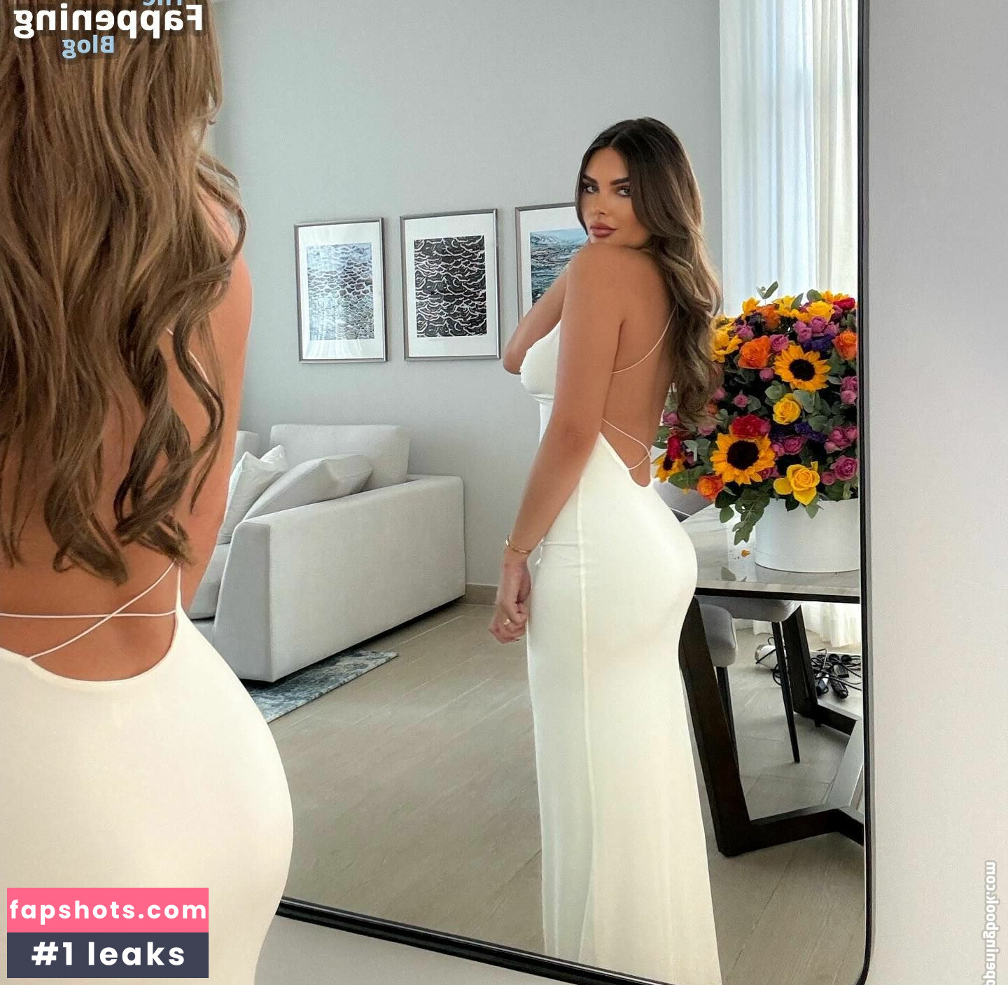 Sarah Harris gallery photo #87