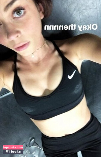 Sarah Hyland Nahé úniky fotek pouze od fanoušků #470 - Fapshots