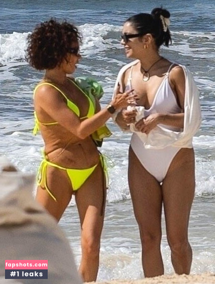 Sarah Hyland gallery photo #634