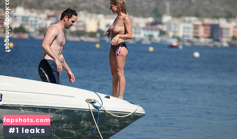 Sarah-Jane Honeywell gallery photo #3