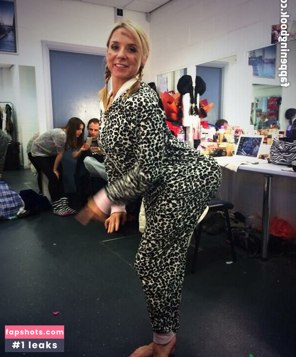 Sarah-Jane Honeywell gallery photo #6