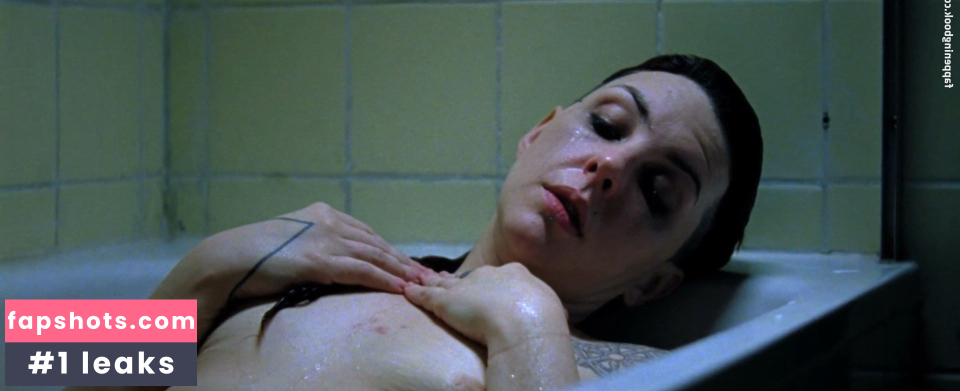 Sarah Jane Norman nude babe gallery