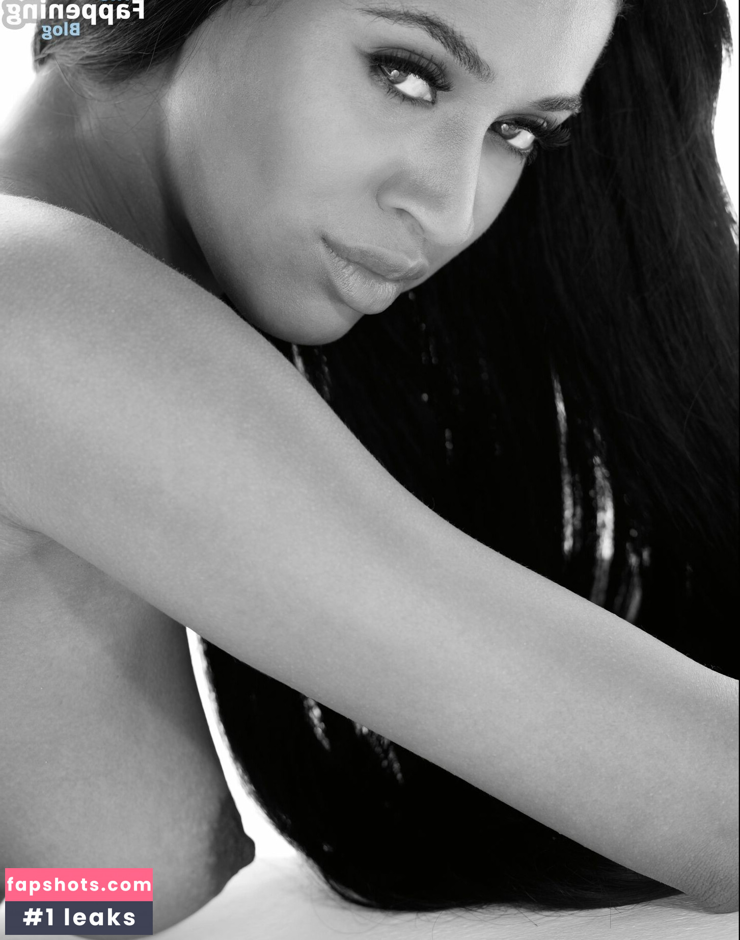 Sarah Joelle Jahnel gallery photo #29