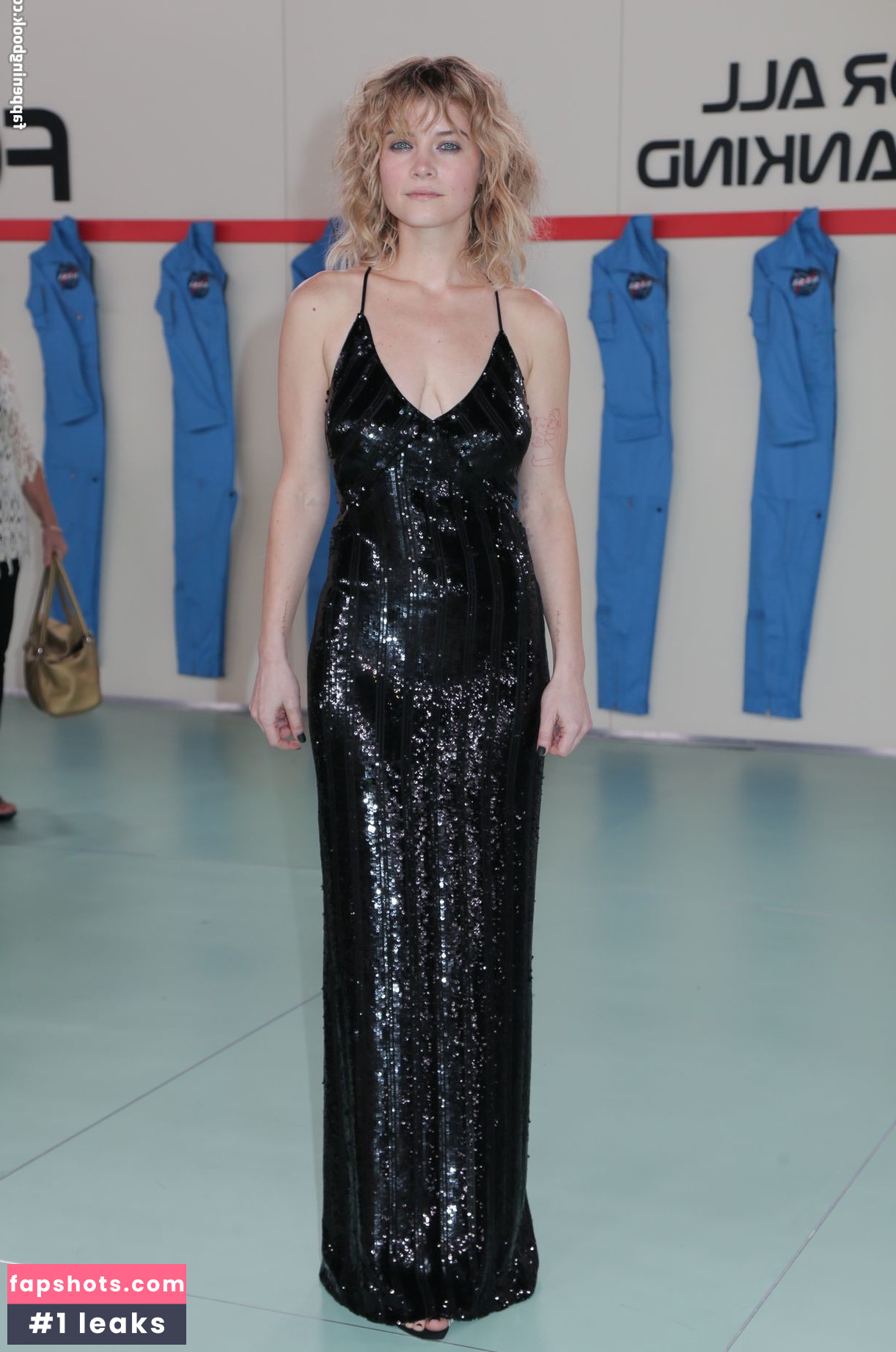 Sarah Jones Nahé úniky fotek pouze od fanoušků #25 - Fapshots