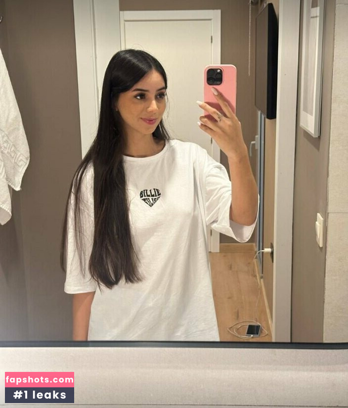 Sarah Joy gallery photo #16