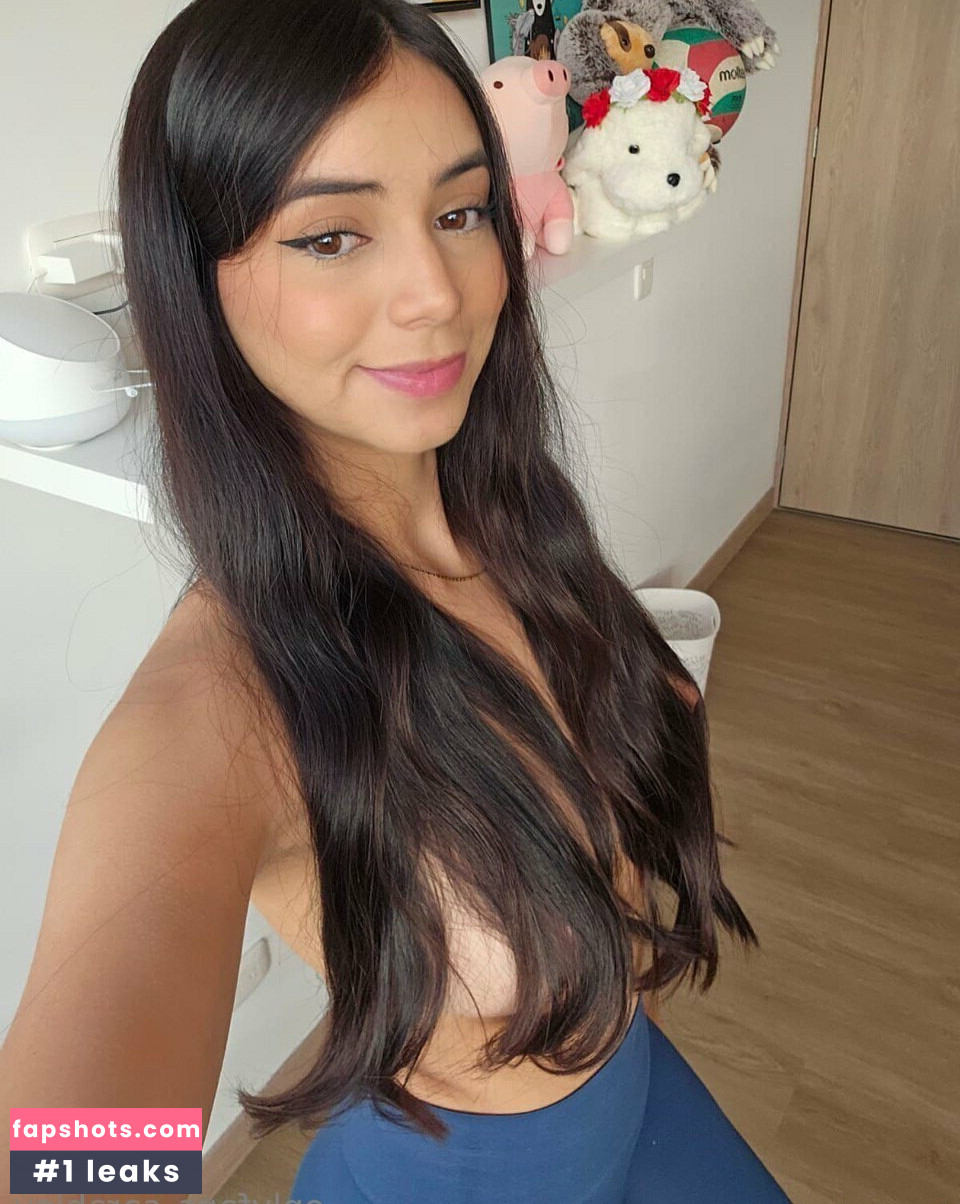 Sarah Joy gallery photo #4